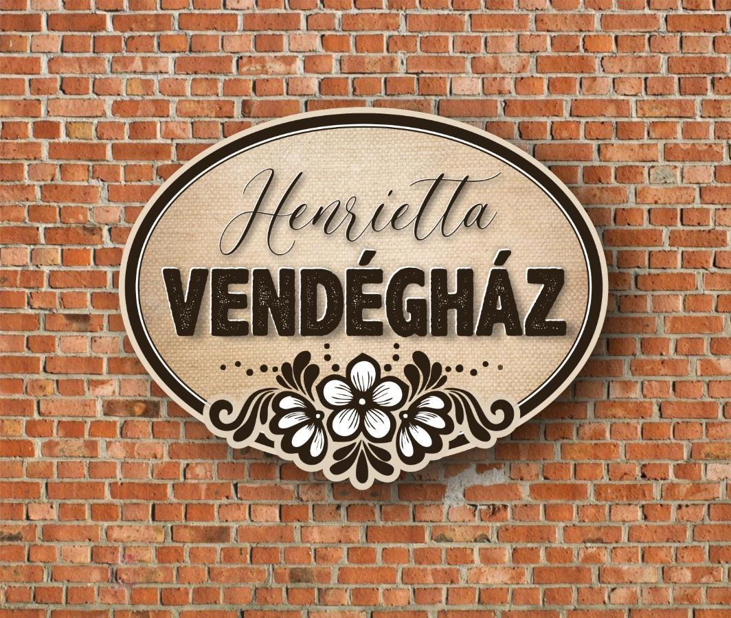 Henrietta Vendégház Domoszlo Esterno foto